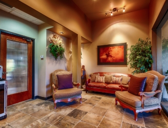 doctor speaking with patient 